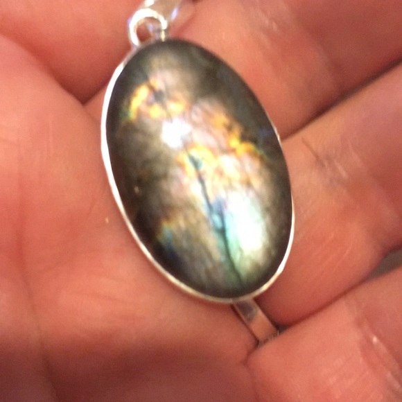 Labradorite Sterling silver pendant - Picture 2 of 4